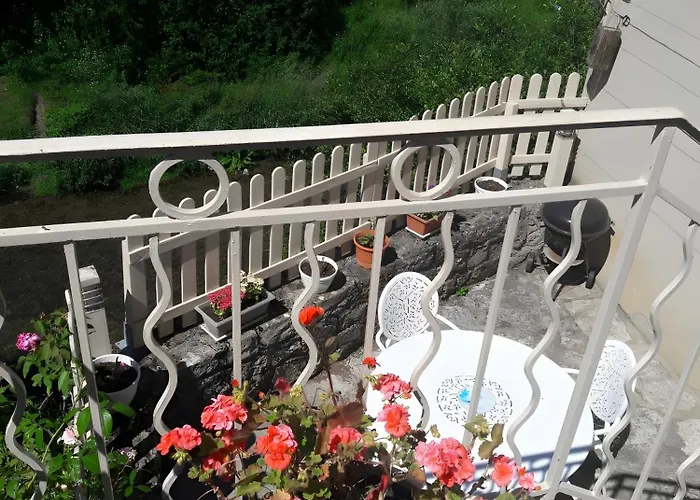 Au Bord De La Jonte L'aubriete Peyreleau